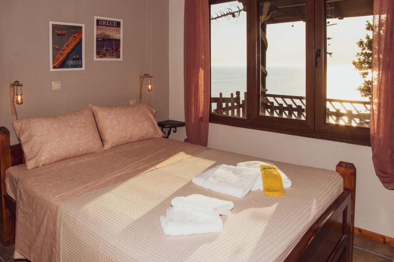 Balcony On The Rocks Villa Agioi Saranta Exterior photo